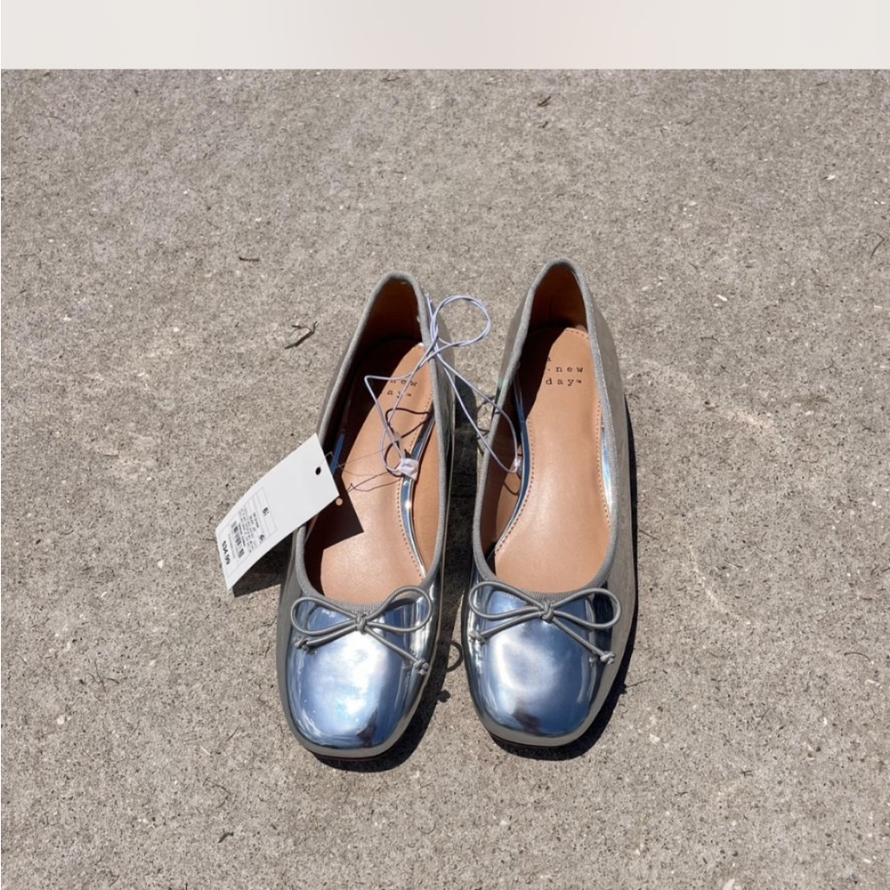 Silver Jeans Metallic Silver Flats with Bow